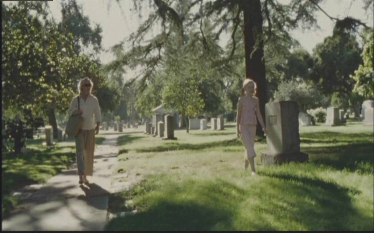 lovely-dakota-nine-lives-screen-capture-012.jpg