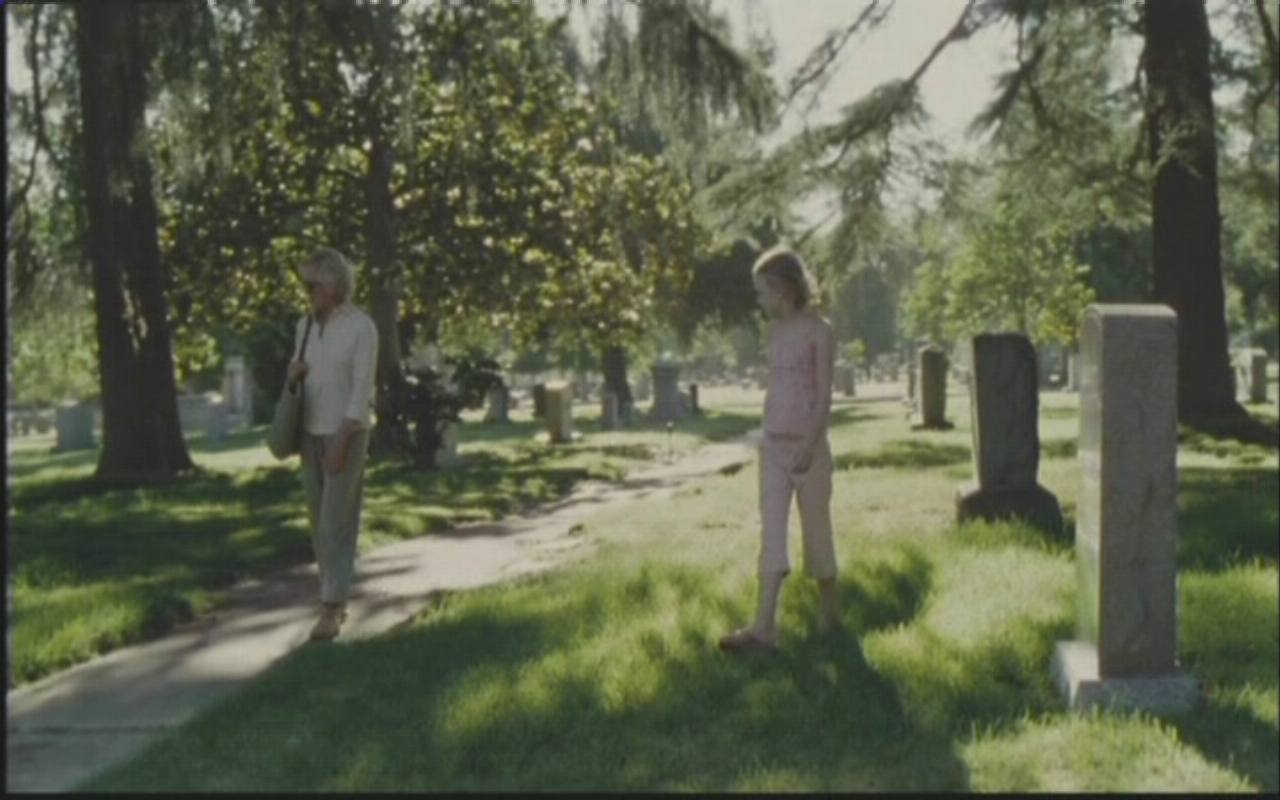 lovely-dakota-nine-lives-screen-capture-013.jpg
