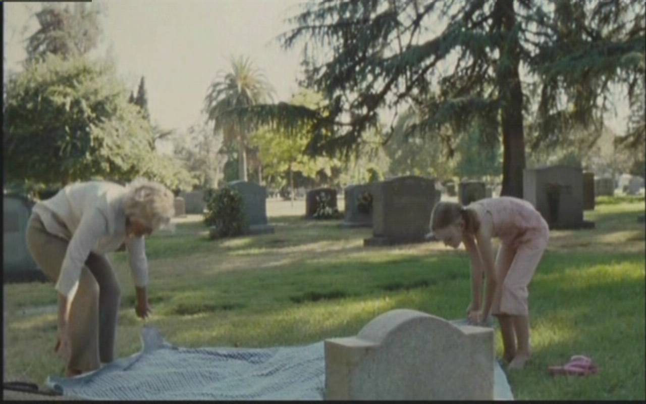 lovely-dakota-nine-lives-screen-capture-025.jpg