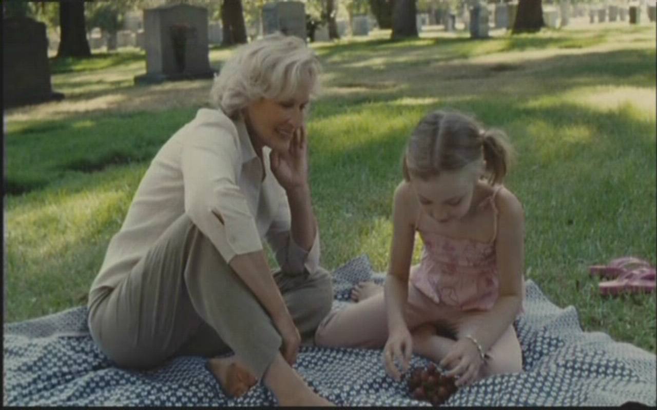 lovely-dakota-nine-lives-screen-capture-031.jpg