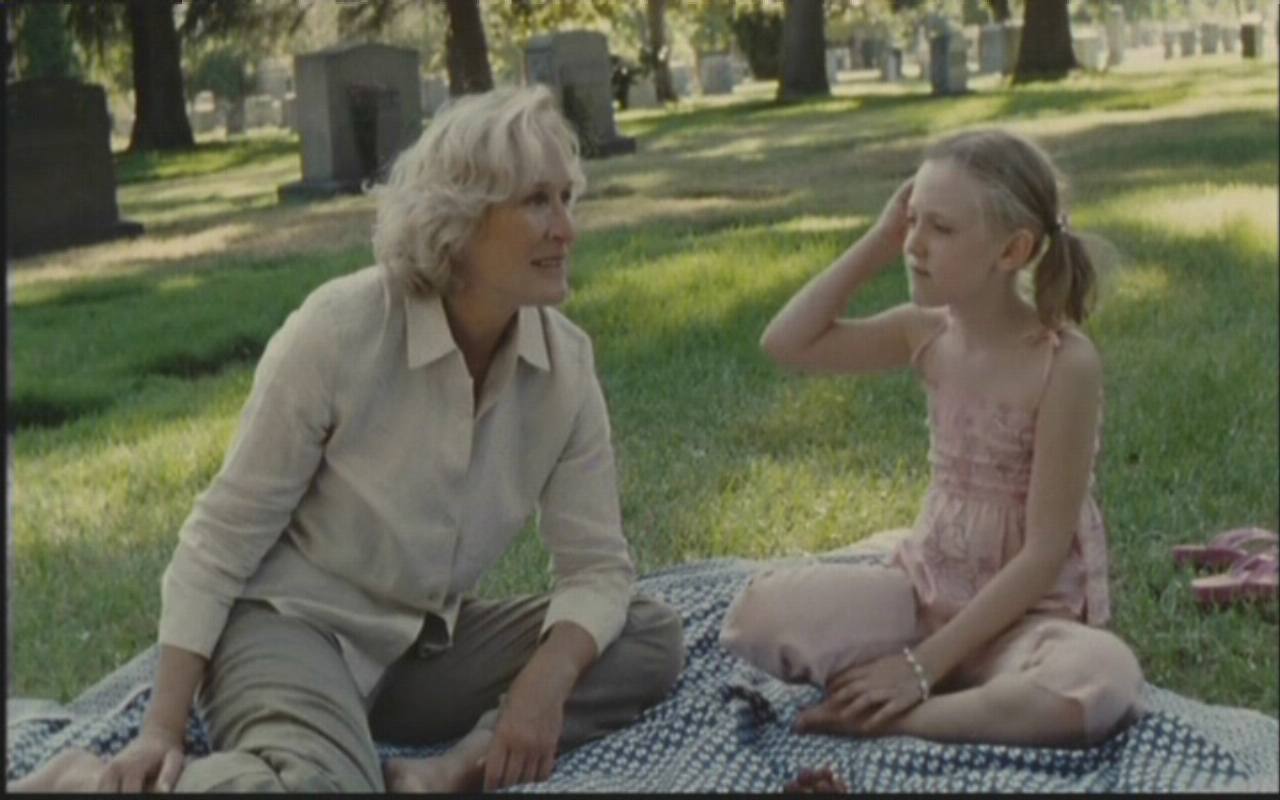 lovely-dakota-nine-lives-screen-capture-035.jpg