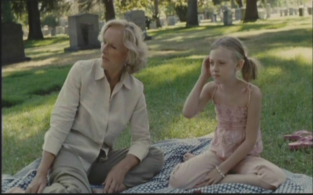 lovely-dakota-nine-lives-screen-capture-037.jpg