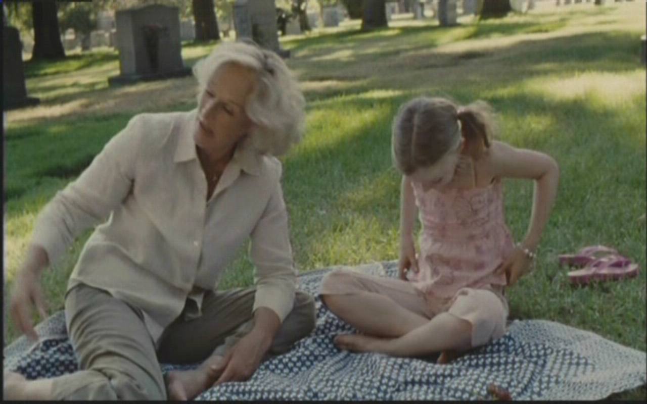 lovely-dakota-nine-lives-screen-capture-042.jpg