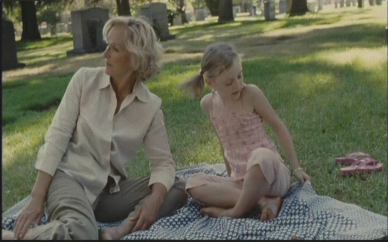 lovely-dakota-nine-lives-screen-capture-043.jpg