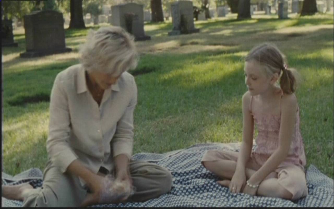 lovely-dakota-nine-lives-screen-capture-044.jpg