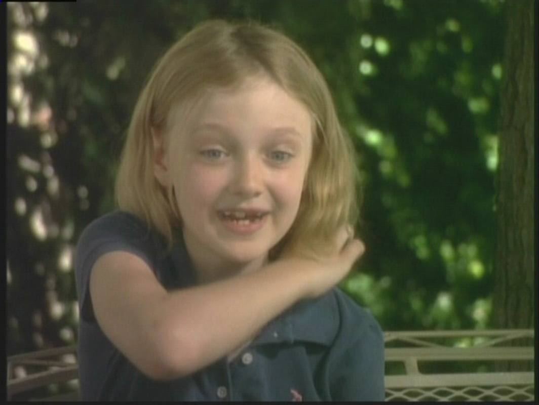 lovely-dakota-nine-lives-dvd-interview-26.jpg