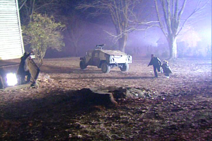lovely-dakota-war-worlds-dvd-east-cost-exile-35.jpg