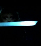 lovely-dakota-war-worlds-clip-02-02.jpg