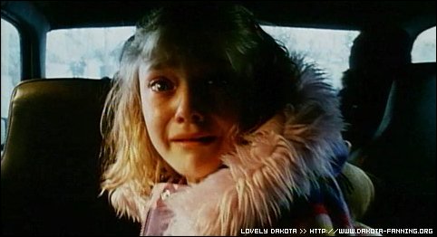 lovely-dakota-war-worlds-japanese-teaser-14.jpg