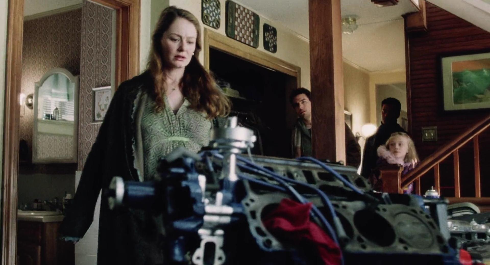 lovely-dakota-war-worlds-screen-capture-022.jpg