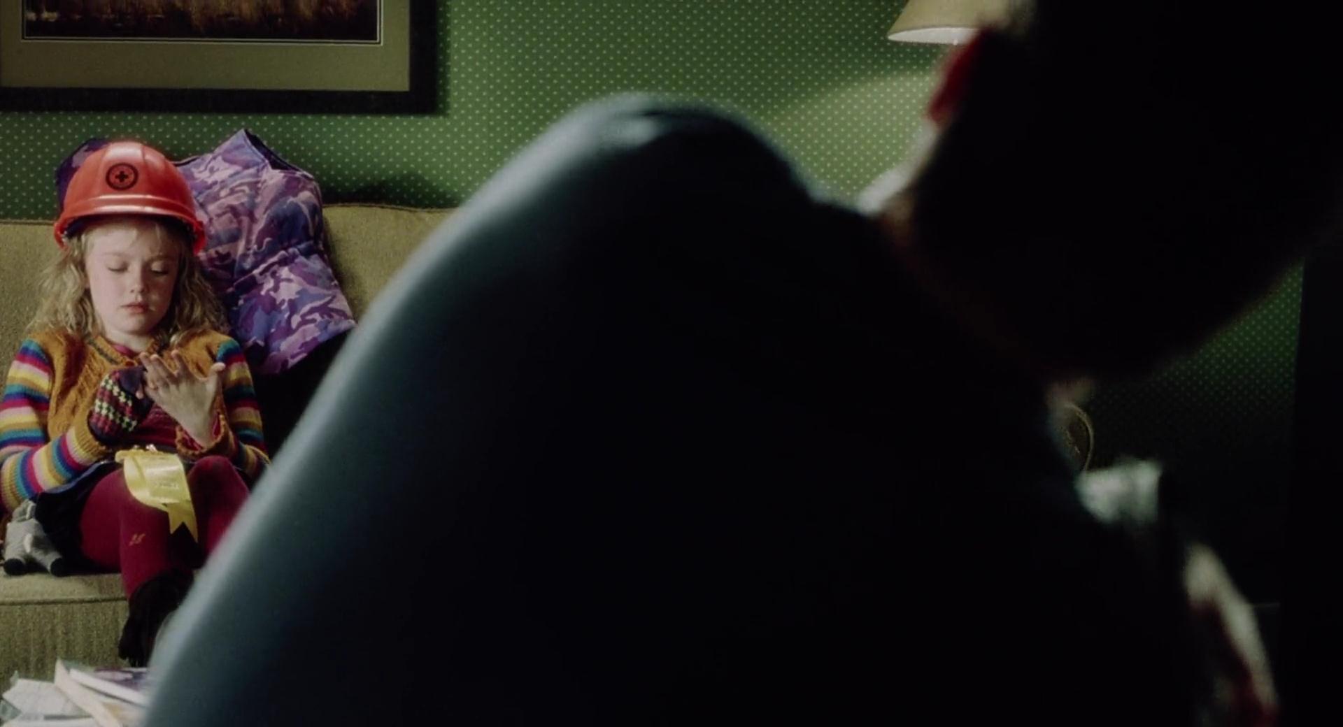 lovely-dakota-war-worlds-screen-capture-046.jpg