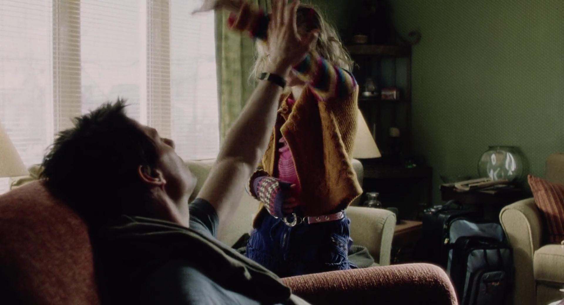 lovely-dakota-war-worlds-screen-capture-054.jpg
