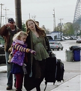 lovely-dakota-war-worlds-screen-capture-017.jpg