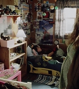 lovely-dakota-war-worlds-screen-capture-030.jpg