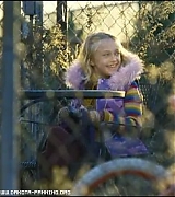 lovely-dakota-war-worlds-teaser-09.jpg
