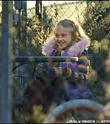 lovely-dakota-war-worlds-teaser-13.jpg