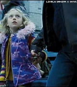 lovely-dakota-war-worlds-teaser-35.jpg