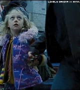 lovely-dakota-war-worlds-teaser-36.jpg