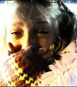 lovely-dakota-war-worlds-teaser-43.jpg