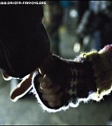 lovely-dakota-war-worlds-teaser-55.jpg