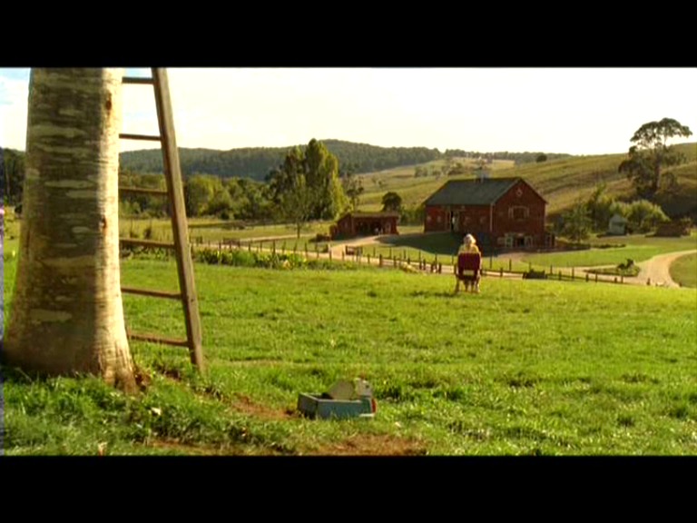 lovely-dakota-charlottes-web-dvd-wilburs-wild-ride-01.jpg