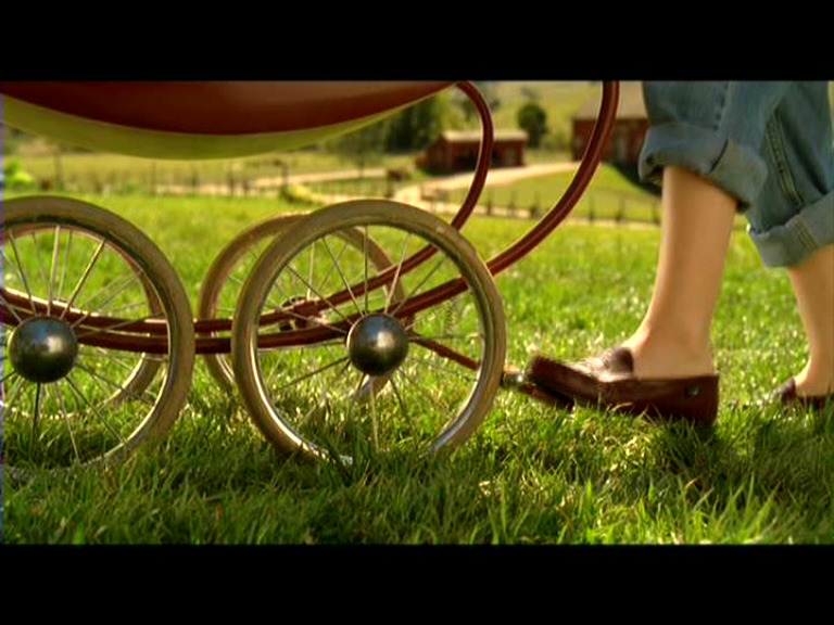 lovely-dakota-charlottes-web-dvd-wilburs-wild-ride-05.jpg