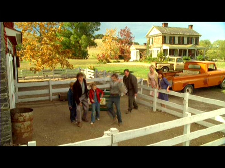lovely-dakota-charlottes-web-dvd-gag-reel-008.jpg