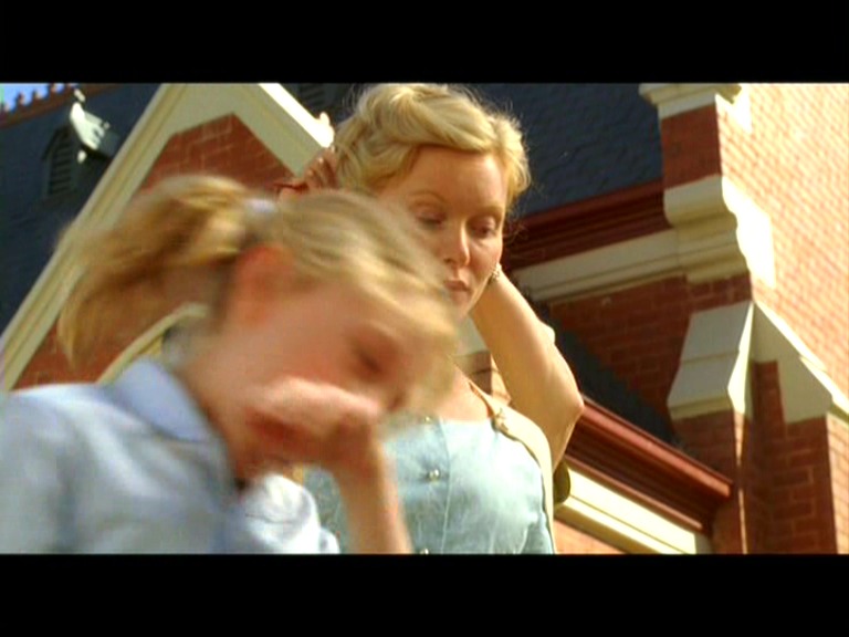 lovely-dakota-charlottes-web-dvd-gag-reel-026.jpg