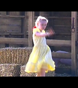 lovely-dakota-charlottes-web-dvd-gag-reel-054.jpg