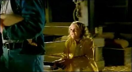 lovely-dakota-charlottes-web-teaser-13.jpg