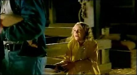 lovely-dakota-charlottes-web-teaser-14.jpg