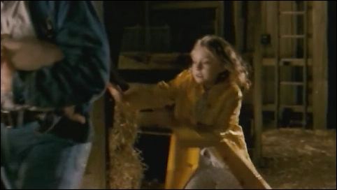 lovely-dakota-charlottes-web-trailer-20.jpg