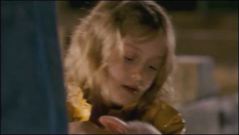 lovely-dakota-charlottes-web-trailer-44.jpg