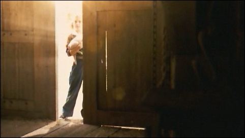 lovely-dakota-charlottes-web-trailer-55.jpg