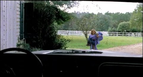 lovely-dakota-dreamer-trailer-009.jpg