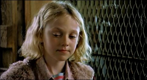 lovely-dakota-dreamer-trailer-023.jpg