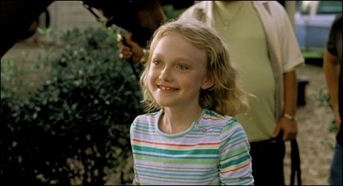 lovely-dakota-dreamer-trailer-056.jpg