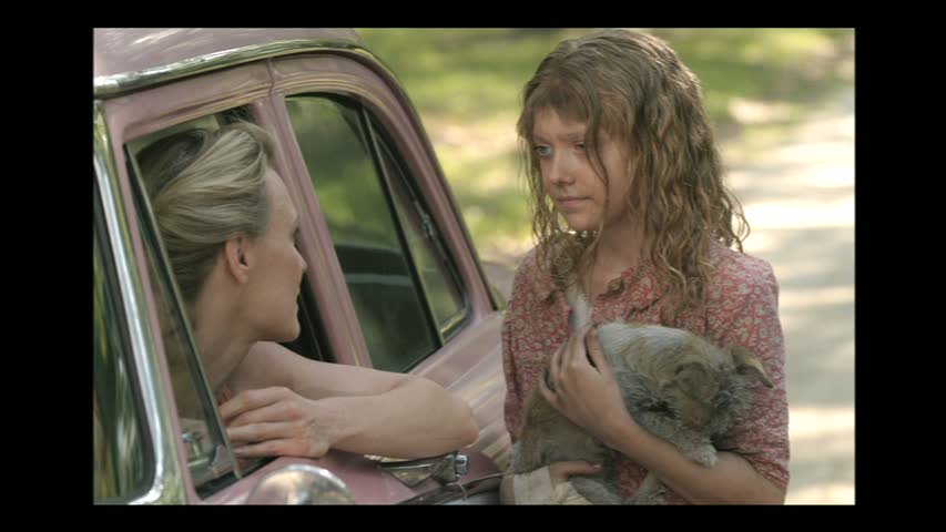 lovely-dakota-hounddog-dvd-photo-gallery-01.jpg
