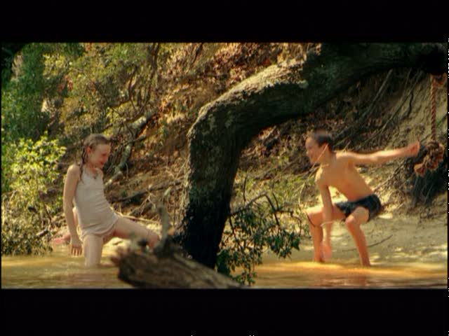 lovely-dakota-hounddog-theatrical-trailer-015.jpg