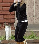 lovely-dakota-fragments-on-set-05.jpg