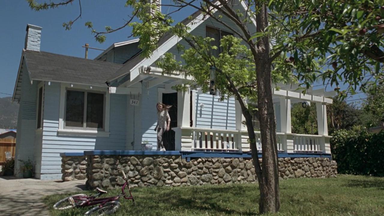 lovely-dakota-fragments-screen-capture-040.jpg