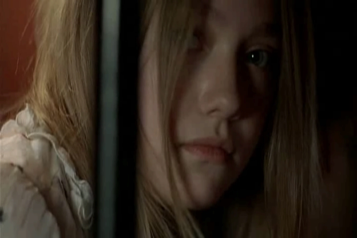 lovely-dakota-fragments-trailer-16.jpeg
