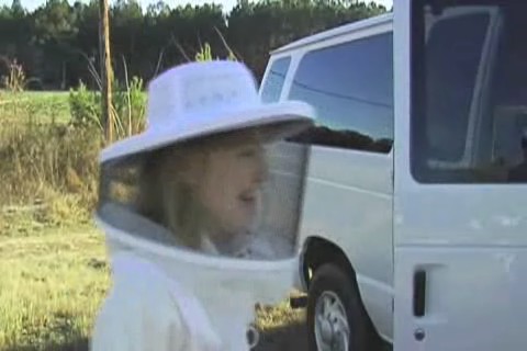 lovely-dakota-secret-life-bees-featurette-2-52.jpg