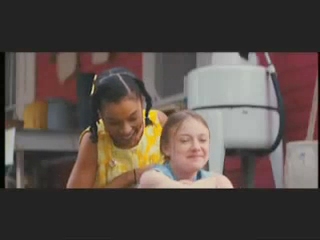 lovely-dakota-secret-life-bees-featurette-1-39.jpg