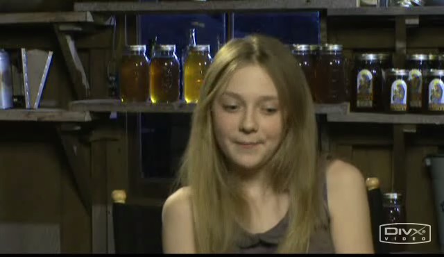 lovely-dakota-secret-life-bees-interview-008.jpg
