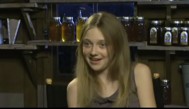 lovely-dakota-secret-life-bees-interview-020.jpg