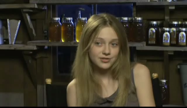 lovely-dakota-secret-life-bees-interview-024.jpg