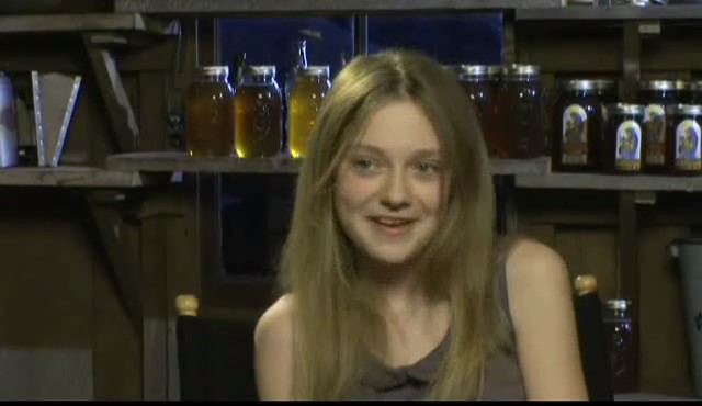 lovely-dakota-secret-life-bees-interview-025.jpg