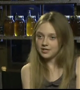 lovely-dakota-secret-life-bees-interview-005.jpg