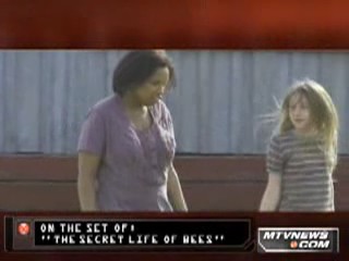 lovely-dakota-secret-life-bees-mtv-clip-09.jpg